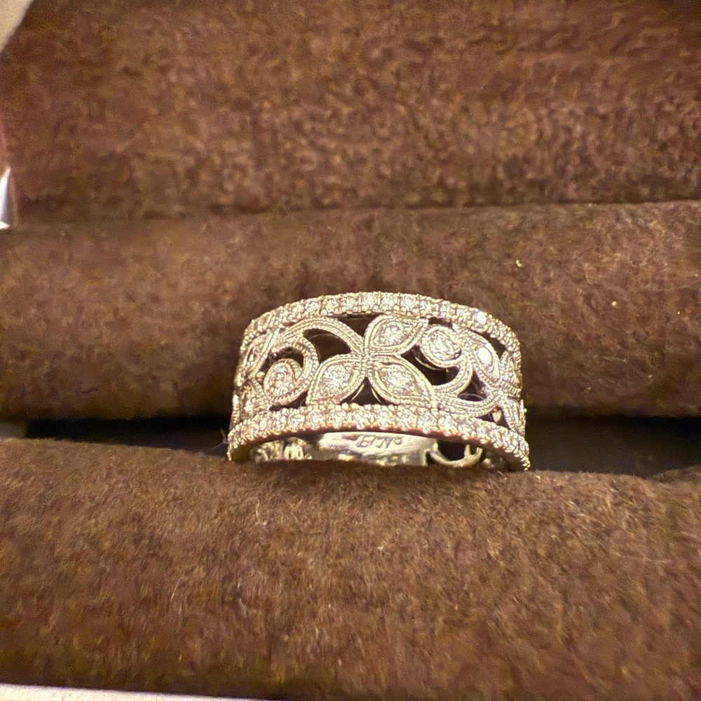 NEIL LANE DIAMOND ANNIVERSARY BAND 3/4 CT 
14K